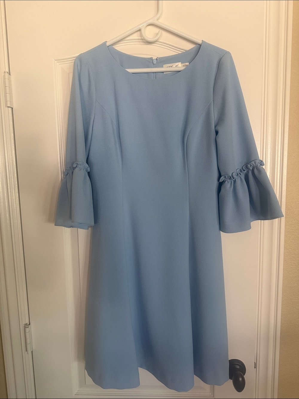 Eliza J Sky Blue Bell-Sleeve Shift Dress Size 6